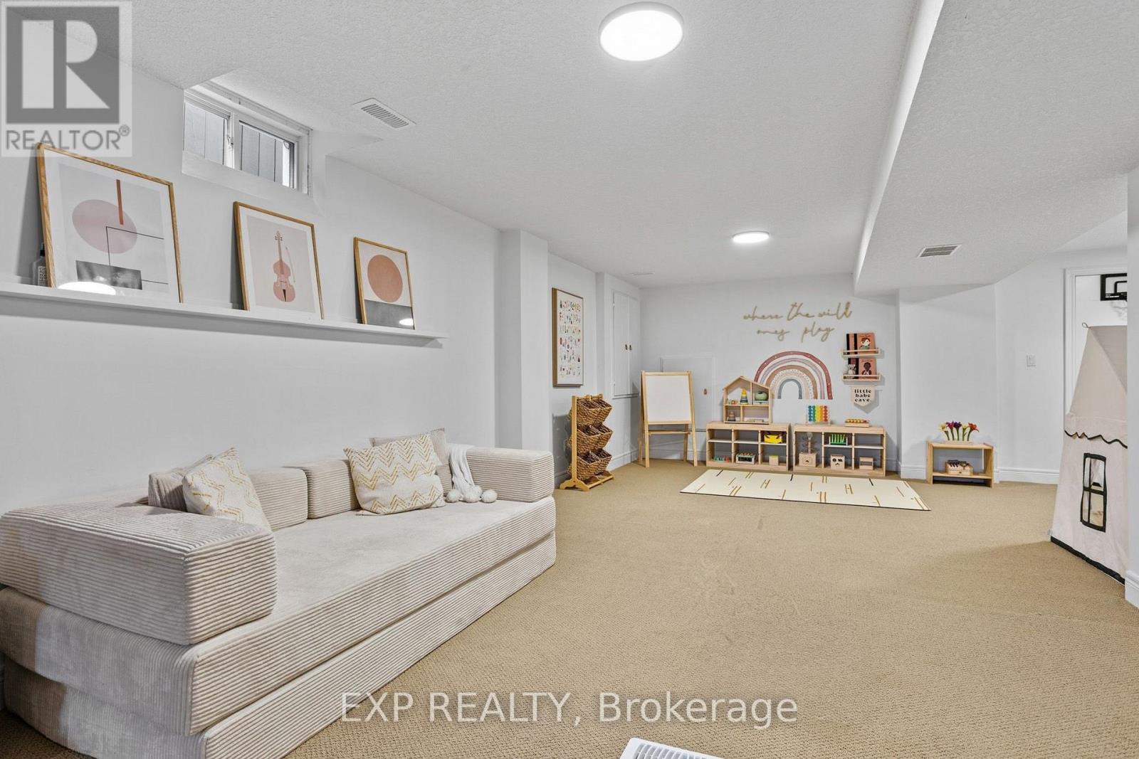 253 UPPER MOUNT ALBION ROAD - 36
