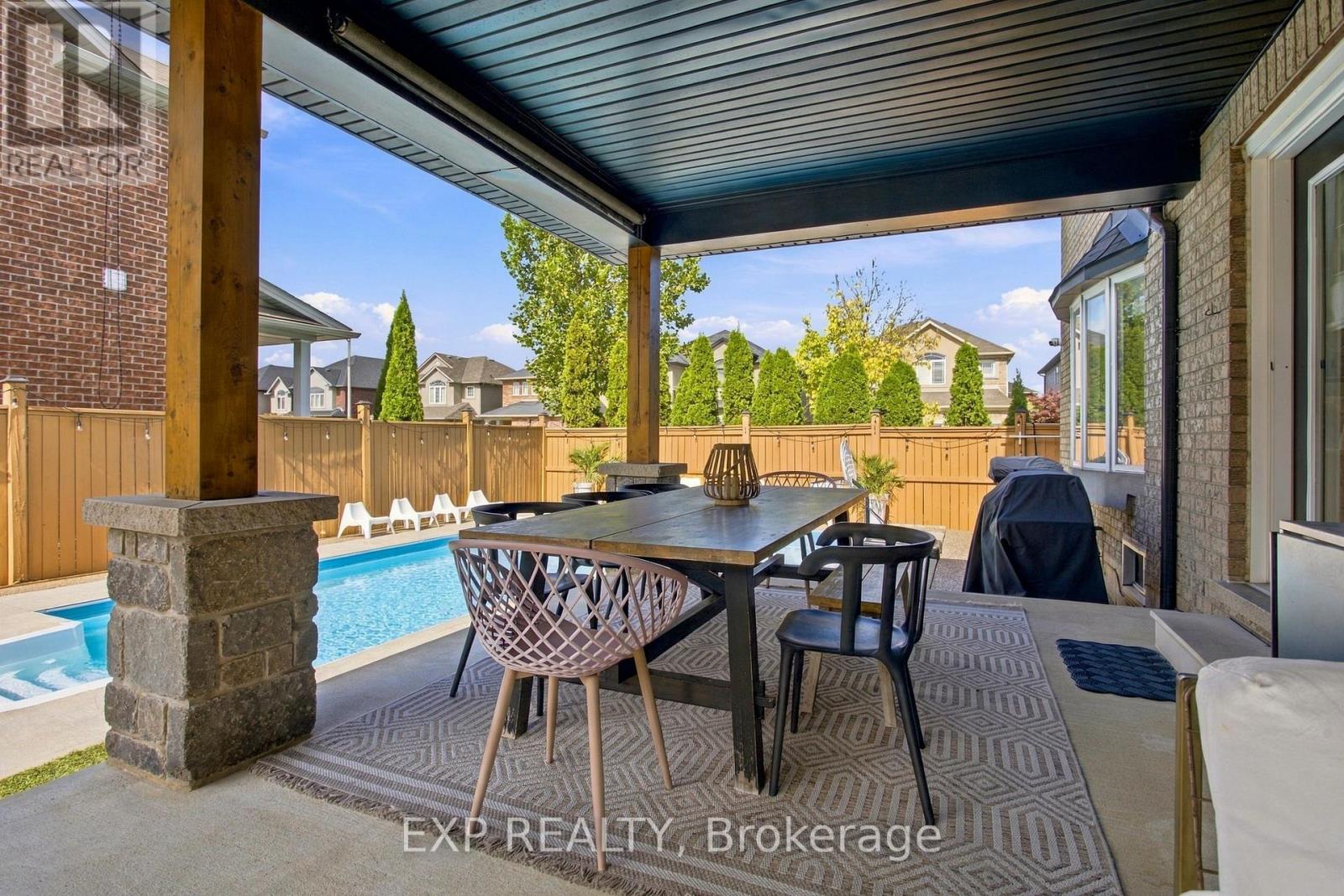 253 UPPER MOUNT ALBION ROAD - 42