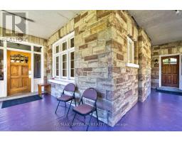 Living room - 916 Queenston Road, Cambridge, ON N3H3K8 Photo 6