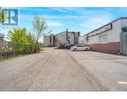 5703 Ferry Street, Niagara Falls, ON L2G1S5 Photo 31