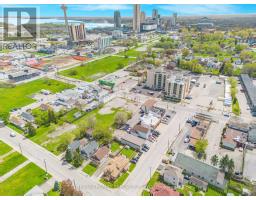 5703 Ferry Street, Niagara Falls, ON L2G1S5 Photo 7