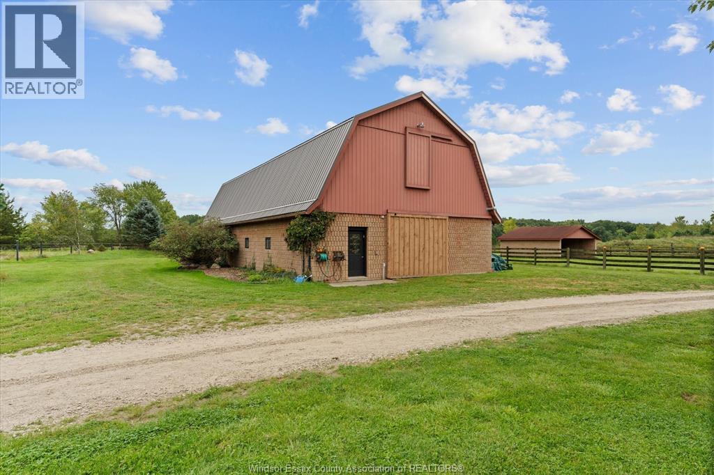 4913 4th CONCESSION RD E East - Image 38