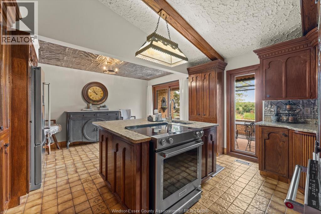 4913 4th CONCESSION RD E East - 13