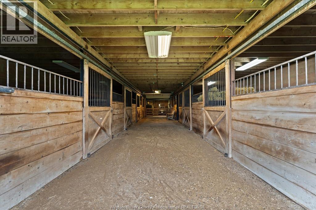 4913 4th CONCESSION RD E East - Image 32