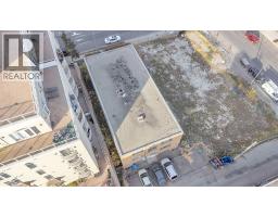 1309 12 Avenue SW - photo 14