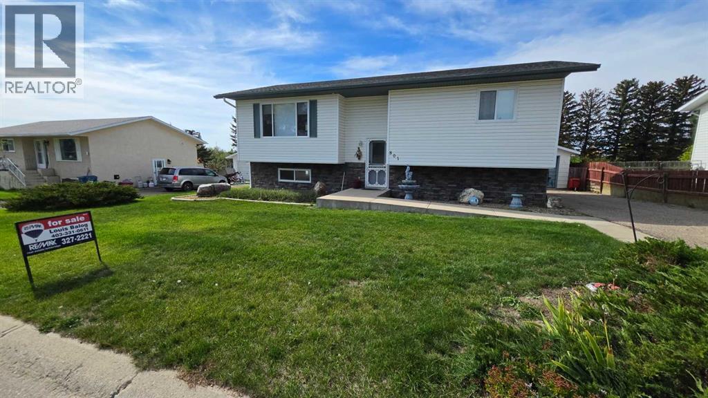 801 1 Street NE - 3