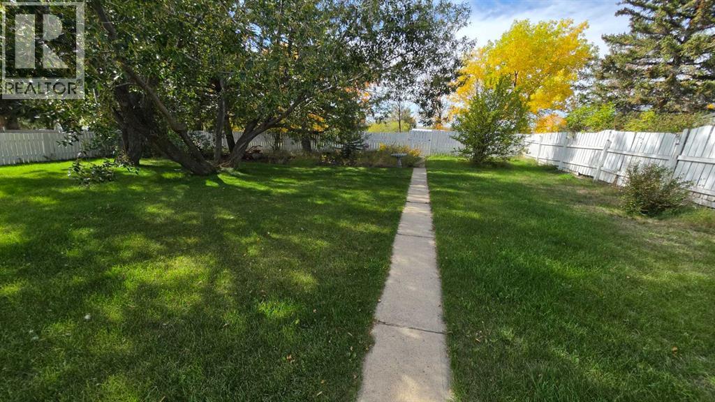 801 1 Street NE - 32