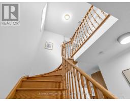 849 Joe Persechini Drive, Newmarket, ON L3X2V1 Photo 19