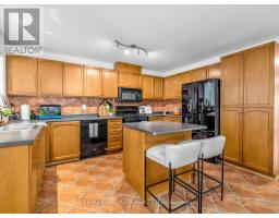 849 Joe Persechini Drive, Newmarket, ON L3X2V1 Photo 7