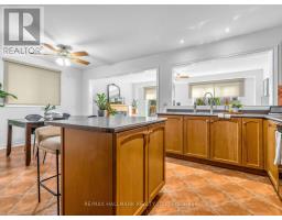849 Joe Persechini Drive, Newmarket, ON L3X2V1 Photo 9