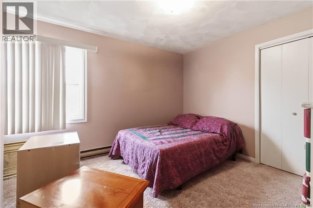 221 Broadway Street - 21