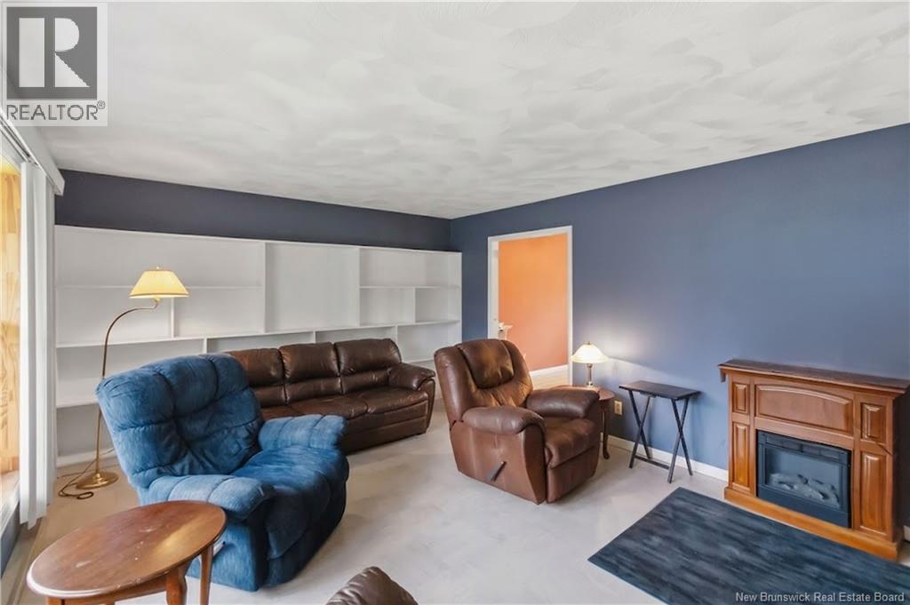 221 Broadway Street - Image 10