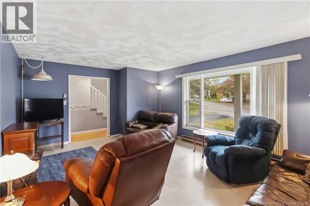 221 Broadway Street - Image 11