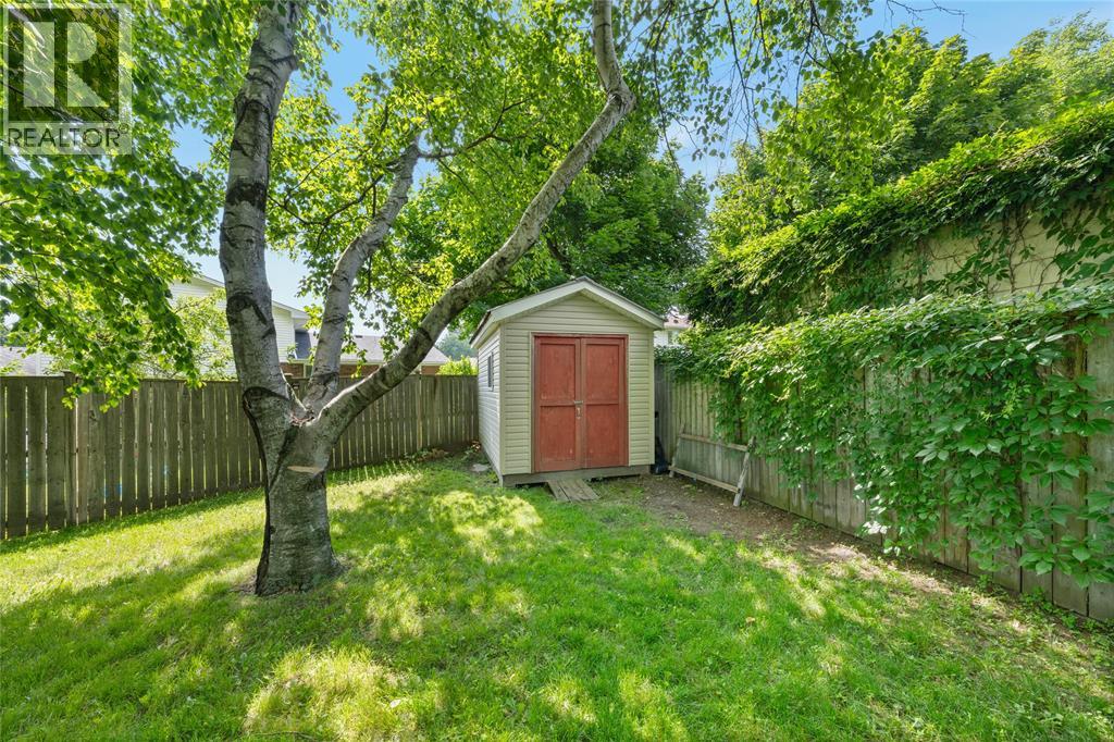 1121 ARLINGTON COURT - 29