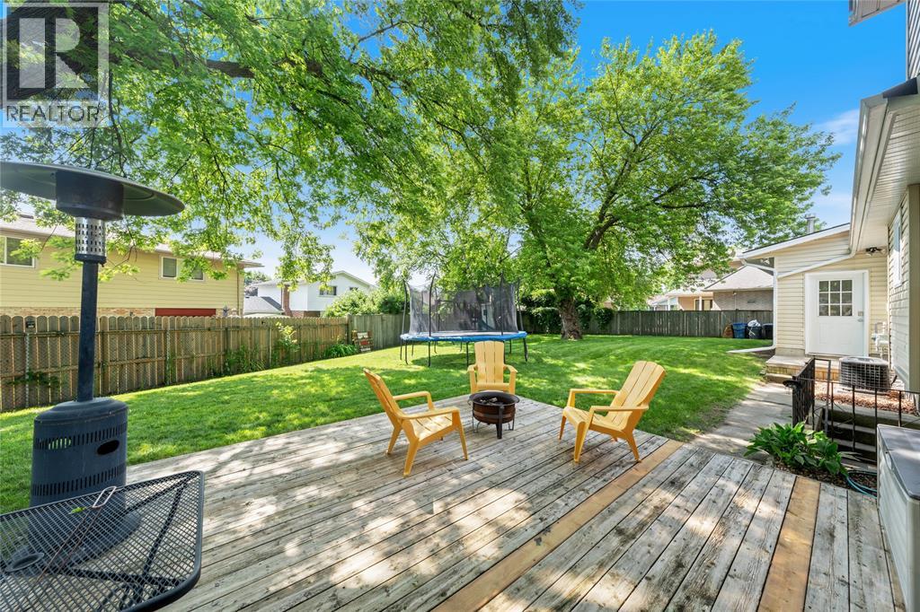 1121 ARLINGTON COURT - 25