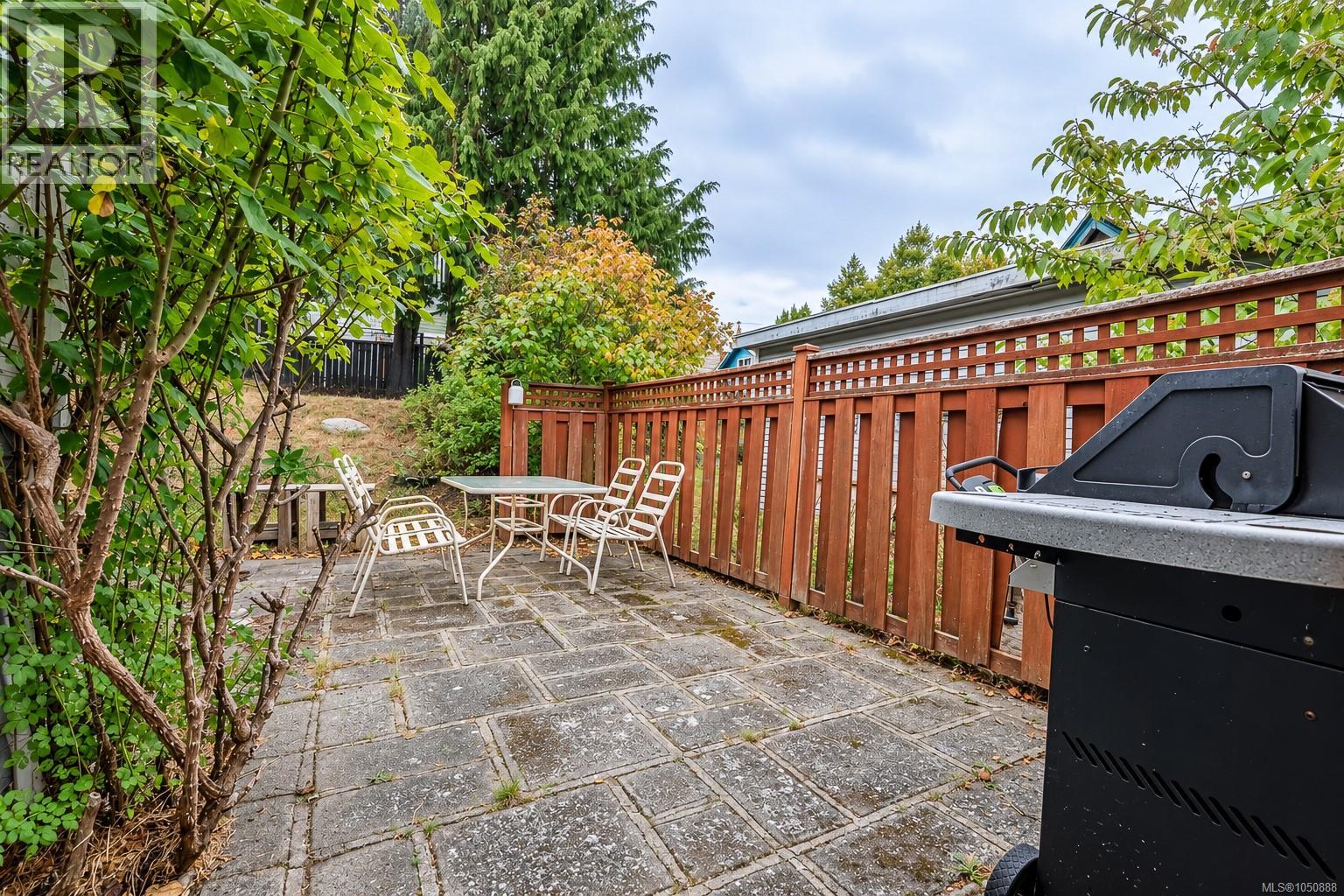 1215 Queens Ave - 37