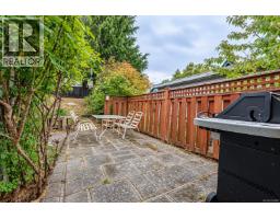 1215 Queens Ave, Victoria, BC V8T1N1 Photo 37