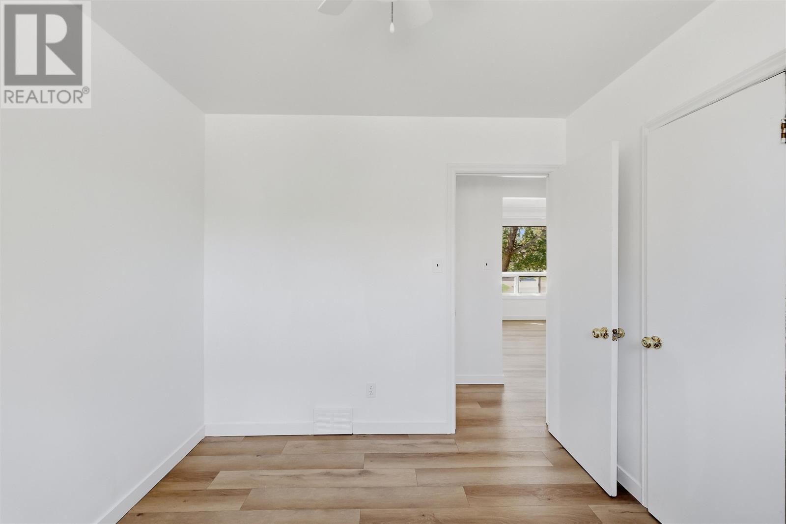 118 Blake AVE - Image 17