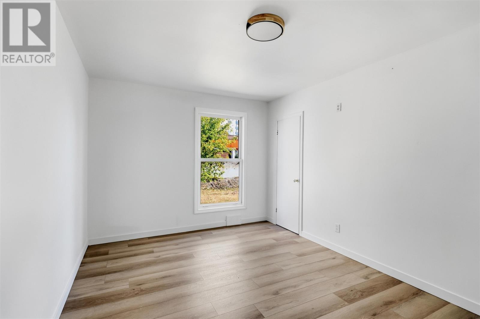 118 Blake AVE - 19