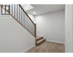 725 53 Avenue Sw, Calgary, AB T2V0C4 Photo 32