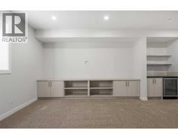 725 53 Avenue Sw, Calgary, AB T2V0C4 Photo 35