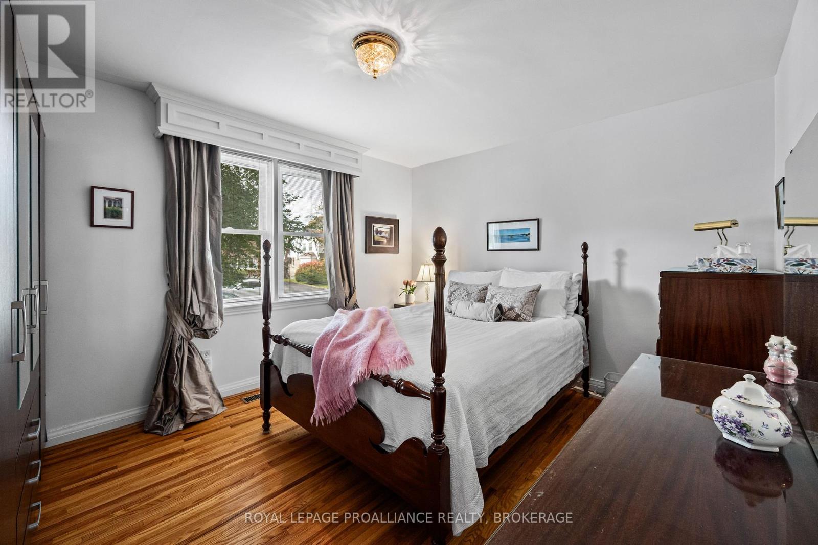 5 WESTMORELAND ROAD - Image 19