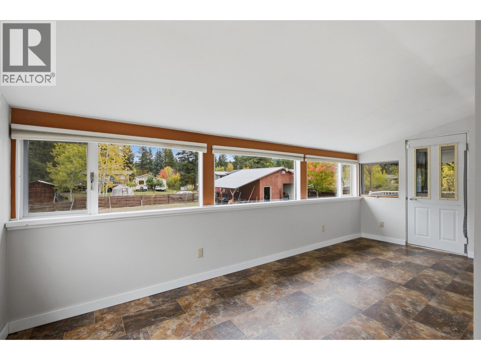 1528 DOG CREEK ROAD - Image 16
