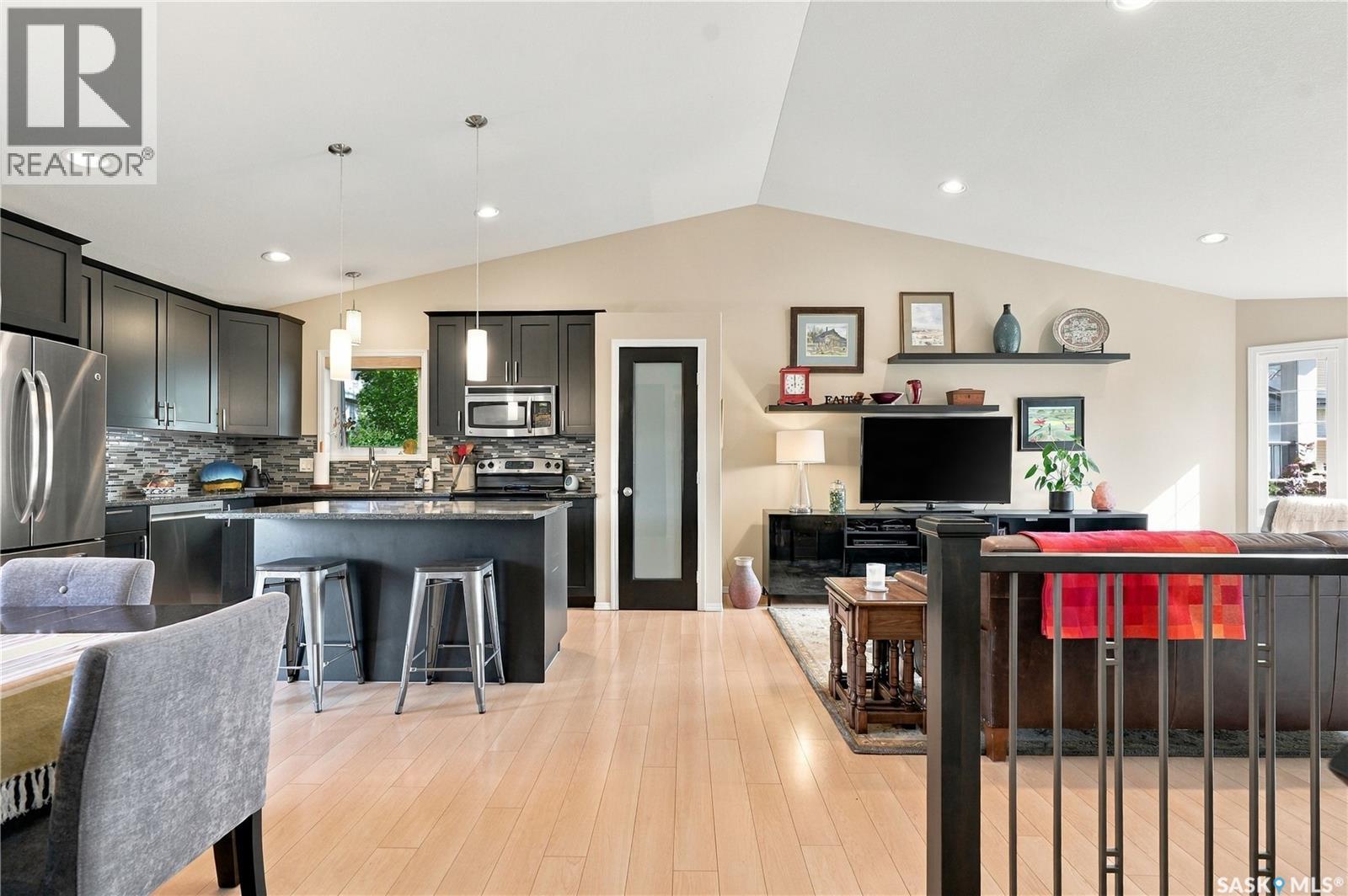 114 Senick CRESCENT - 12