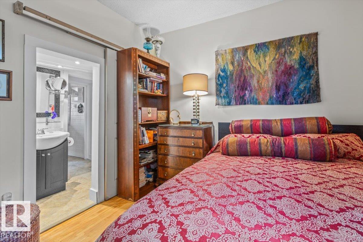 11347 89 Street NW, Parkdale (Edmonton) — photo 23 of 30: Property photo