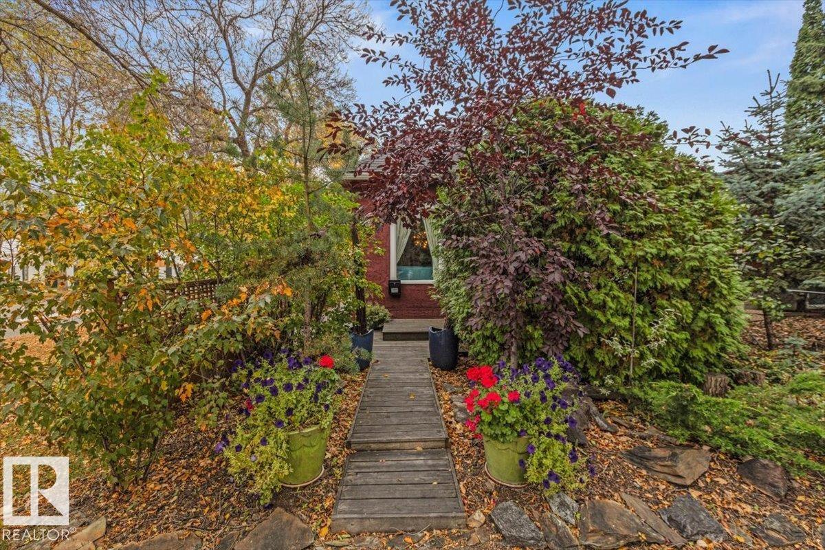 11347 89 Street NW, Parkdale (Edmonton) — photo 29 of 30: Property photo