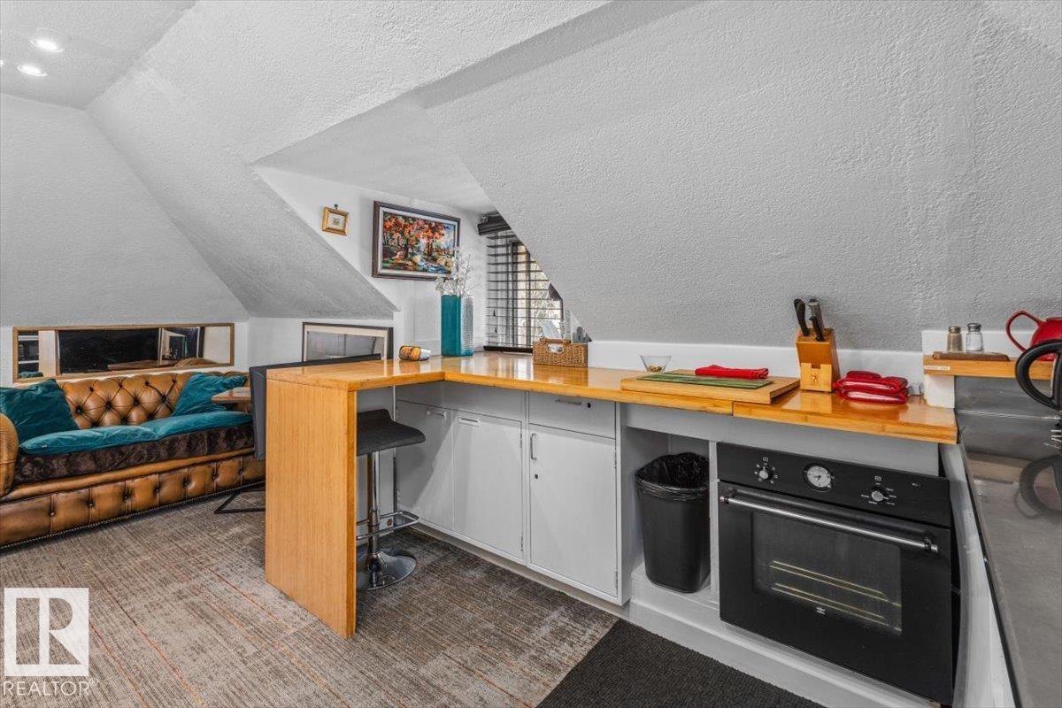 11347 89 Street NW, photo 40