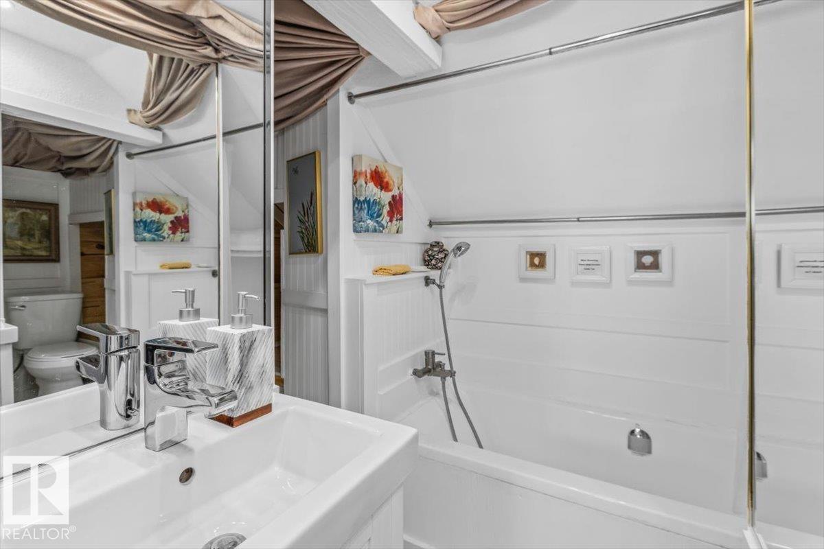 11347 89 Street NW, photo 44