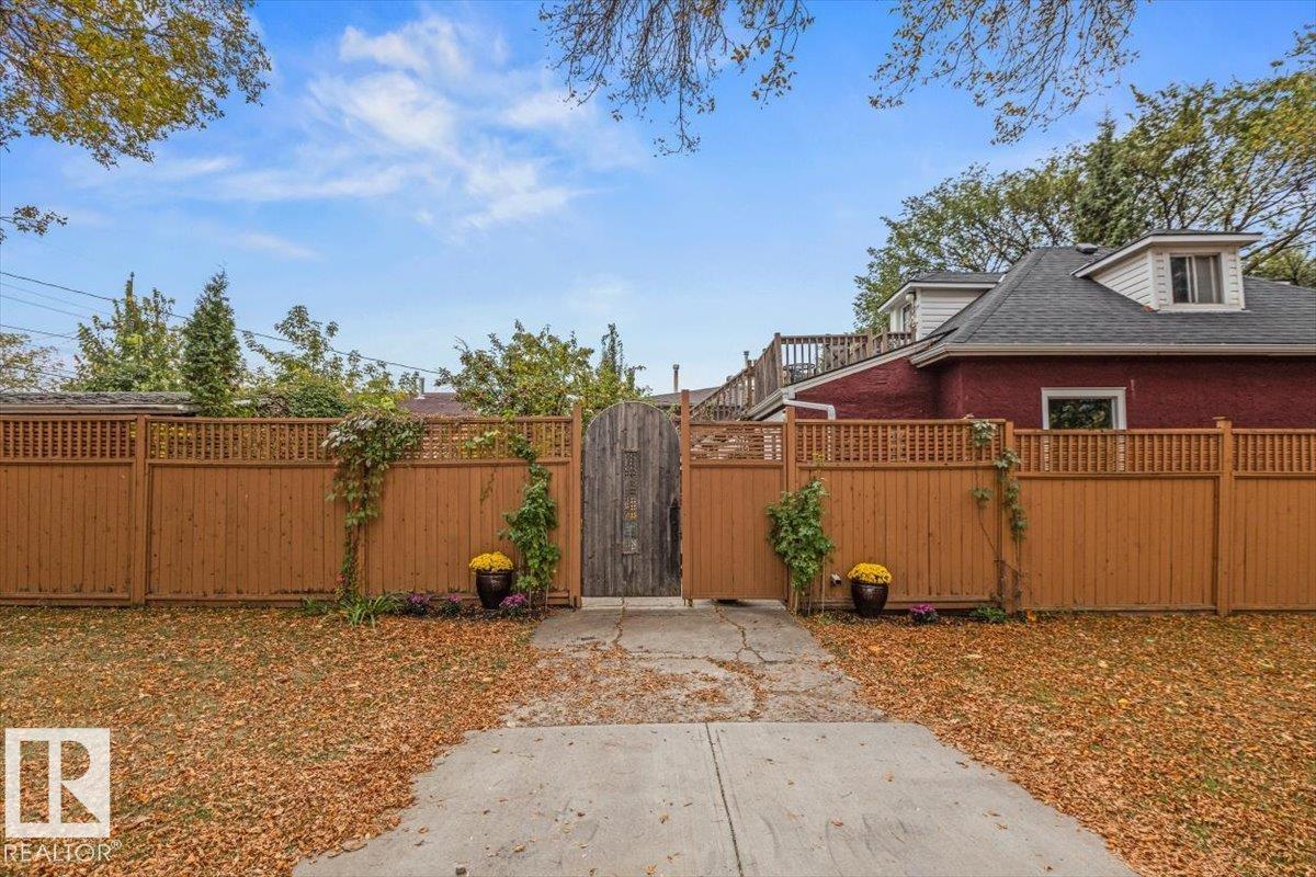 11347 89 Street NW, photo 47