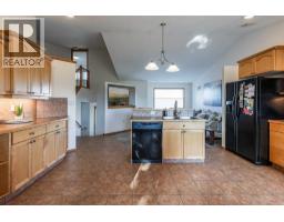 4pc Bathroom - 403 Sierra Boulevard Sw, Medicine Hat, AB T1B4W4 Photo 13