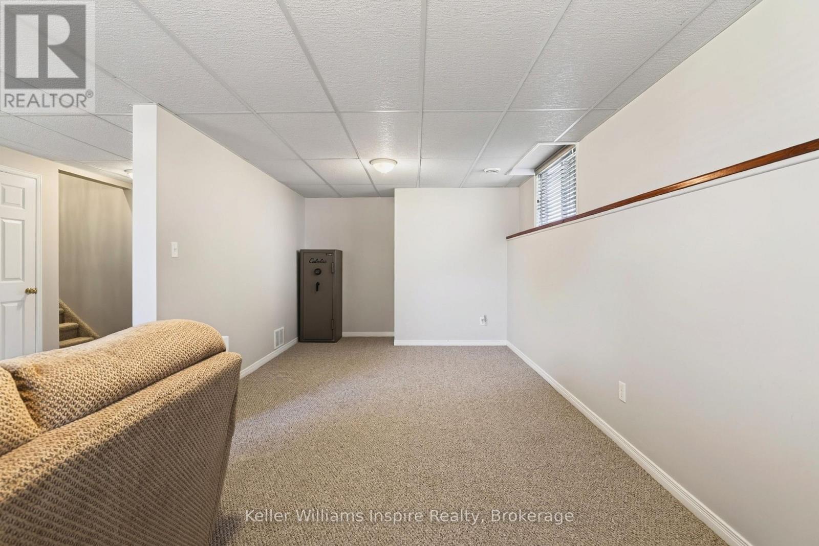 120 COCKBURN CRESCENT - Image 25