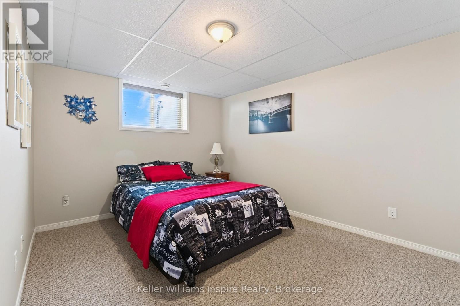 120 COCKBURN CRESCENT - 27