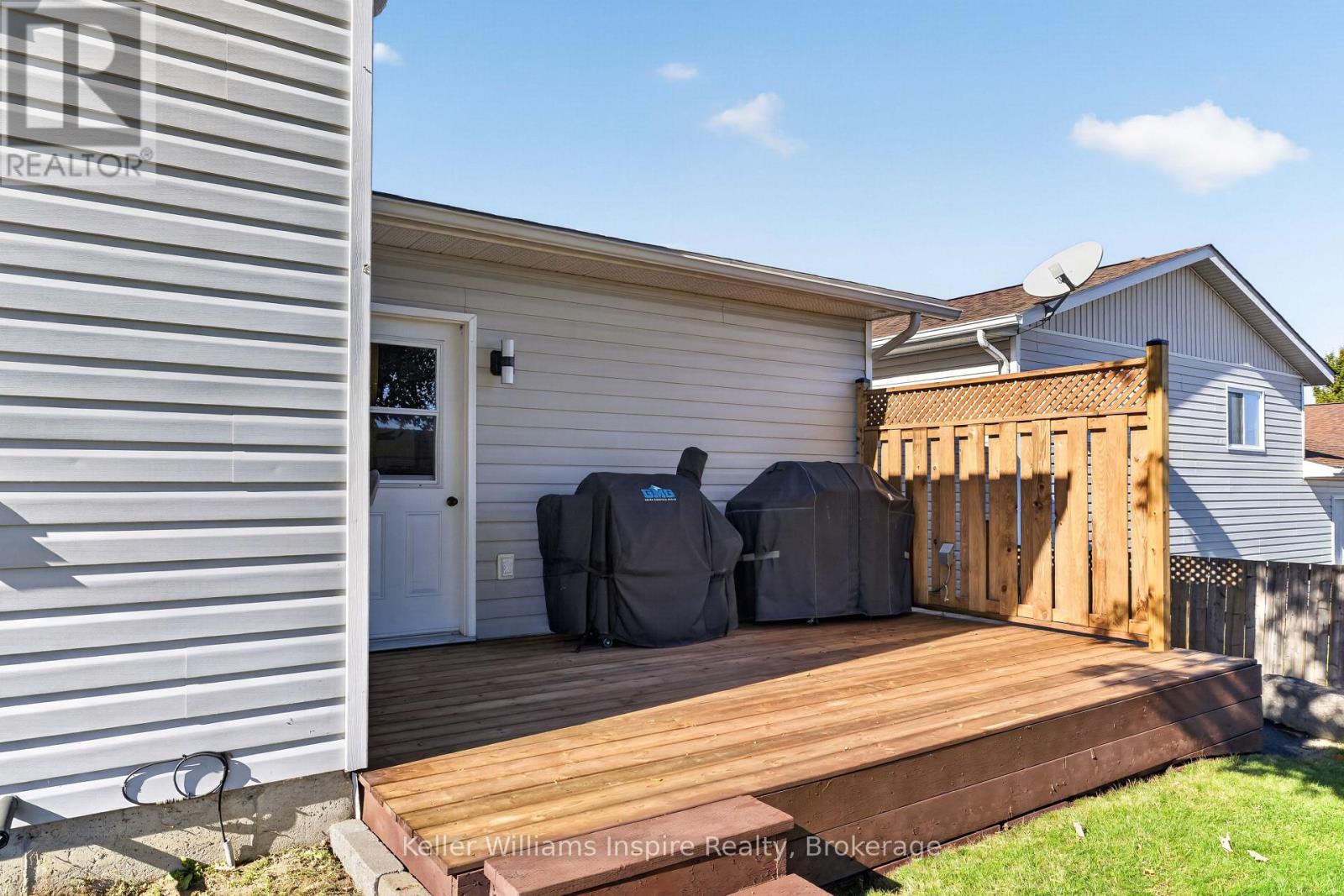 120 COCKBURN CRESCENT - 30
