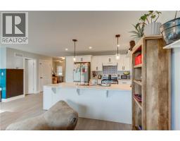 Kitchen - 195 Charles Street E, Ingersoll, ON N5C1K3 Photo 13