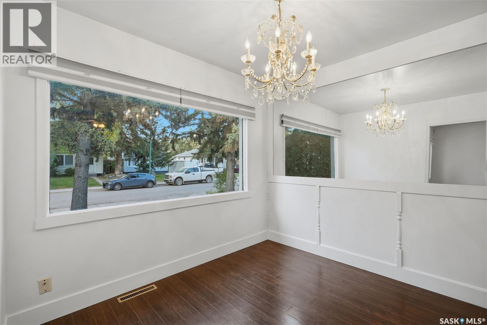 1004 6th STREET E - 11