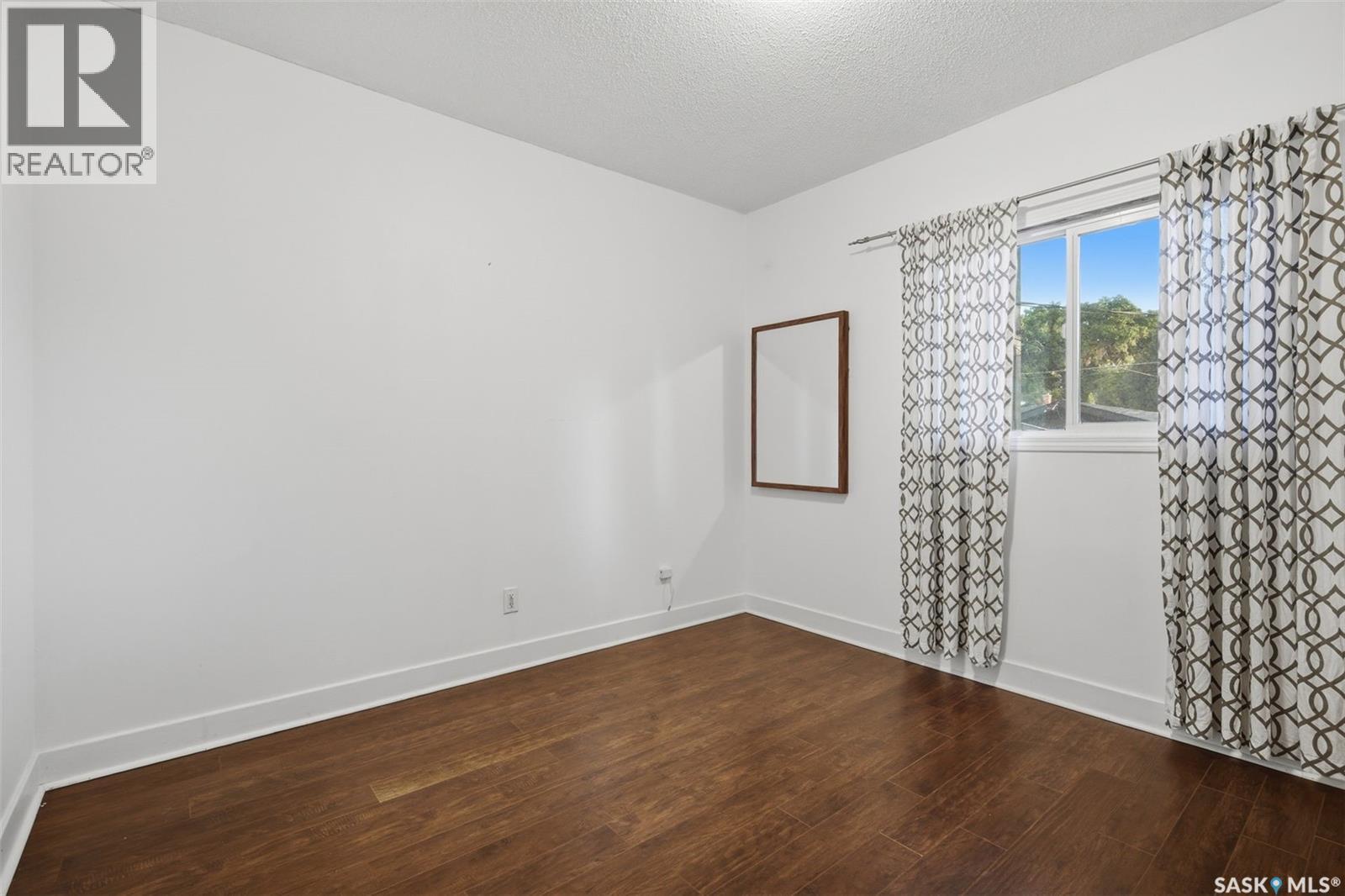 1004 6th STREET E - 14