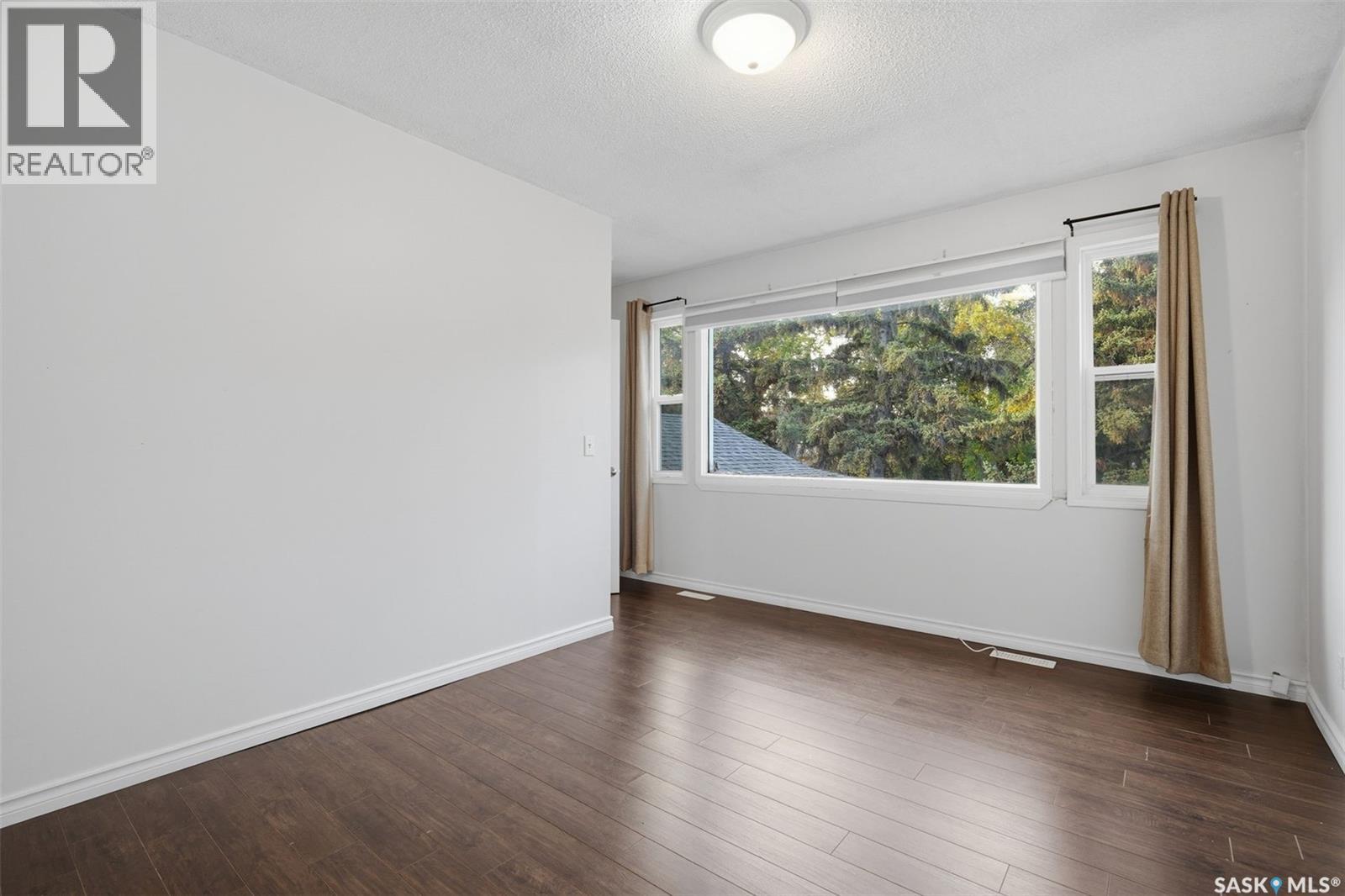 1004 6th STREET E - 17