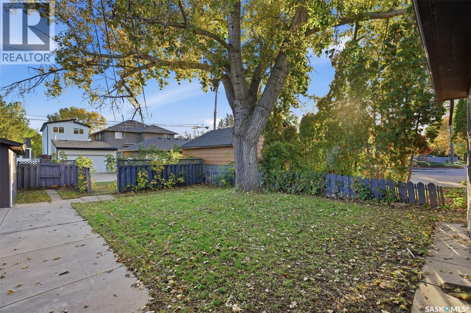 1004 6th STREET E - 37