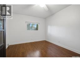 Kitchen - 1004 6th Street E, Saskatoon, SK S7H1E2 Photo 13