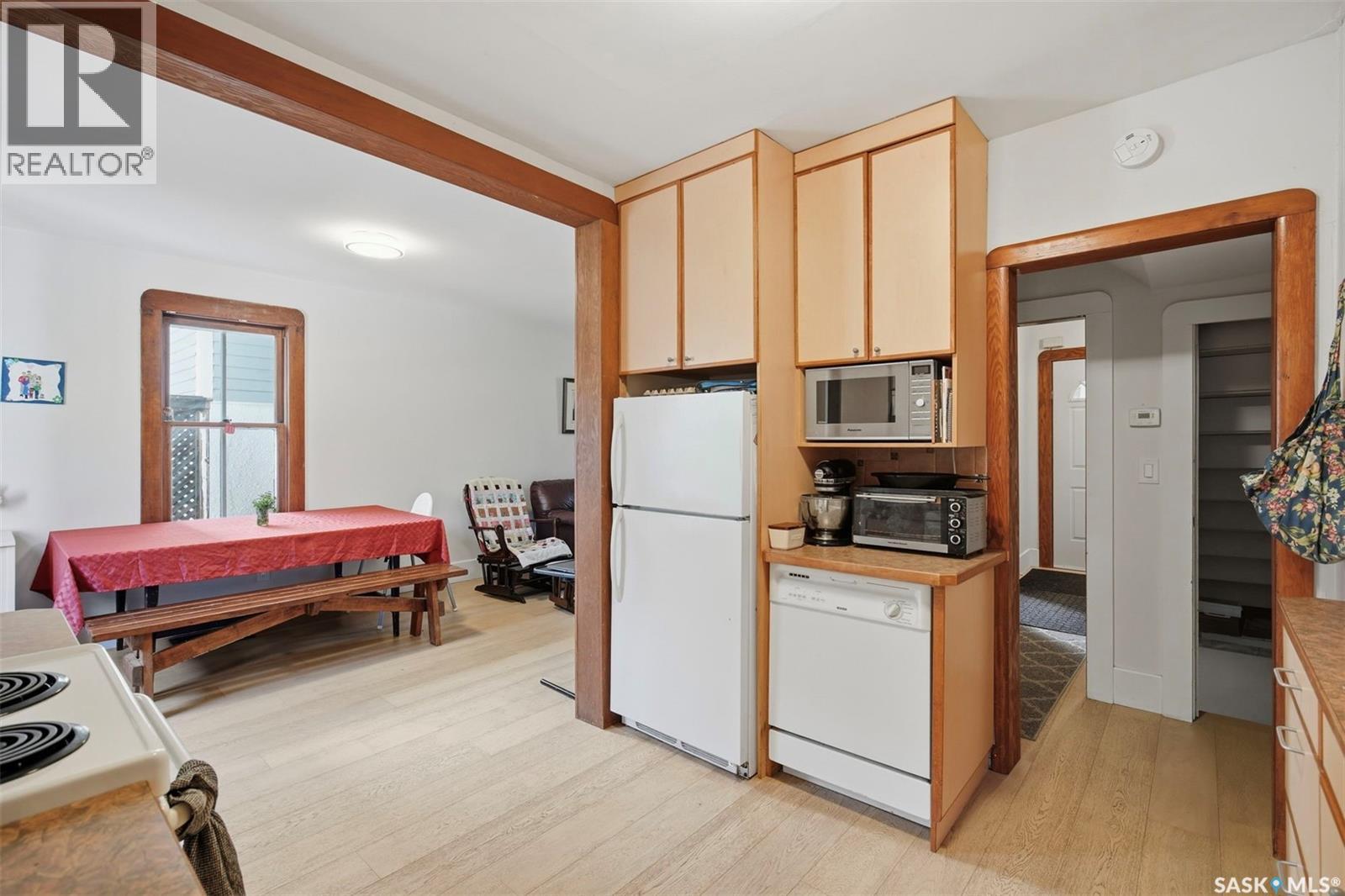 818 B AVENUE N - 10
