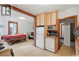 818 B Avenue N, Saskatoon, SK S7L1E7 Photo 10