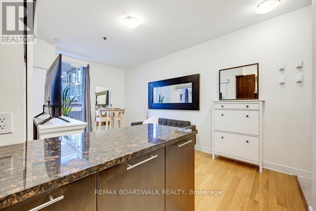 #104 360 CUMBERLAND STREET - 12