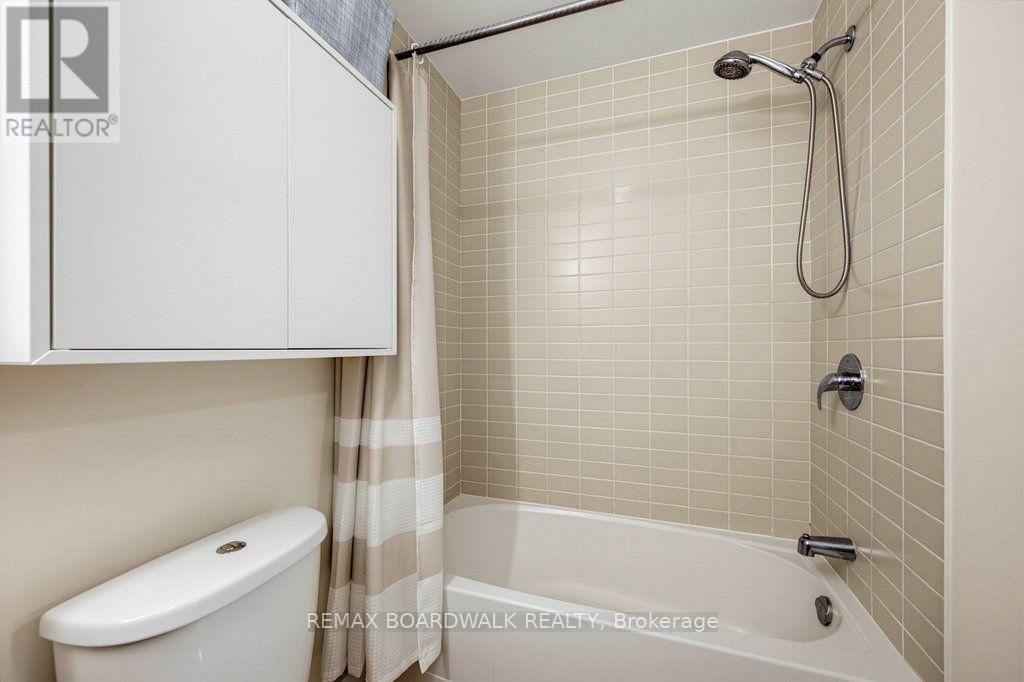 #104 360 CUMBERLAND STREET - 18