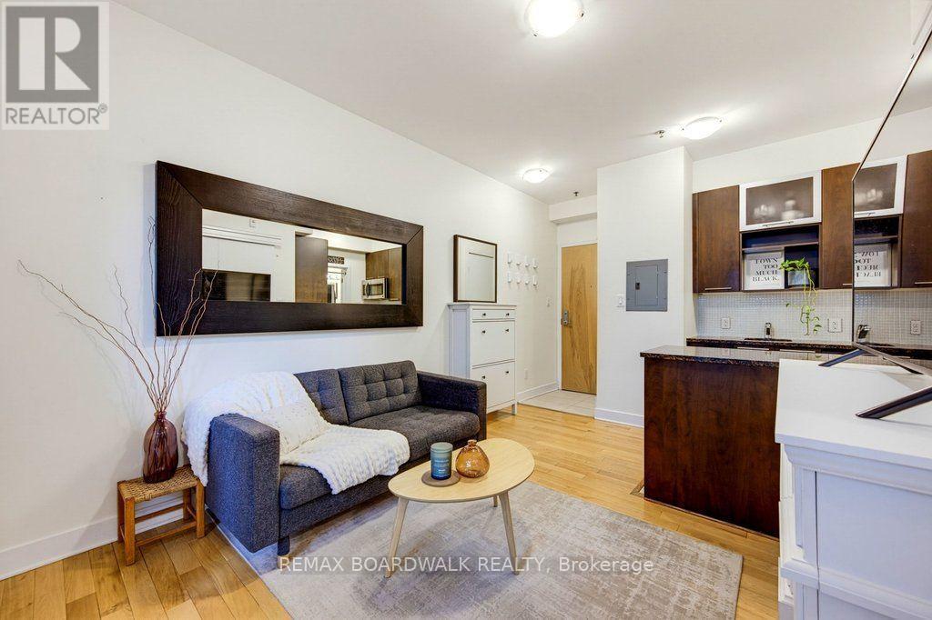 104 - 360 CUMBERLAND STREET, Ottawa — photo 9
