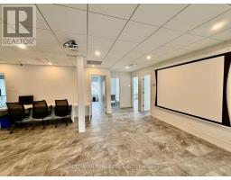 300 - 175 Willowdale Avenue, Toronto, ON M2N4Y9 Photo 6