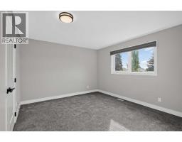 169 Silver Mead Crescent NW - photo 21